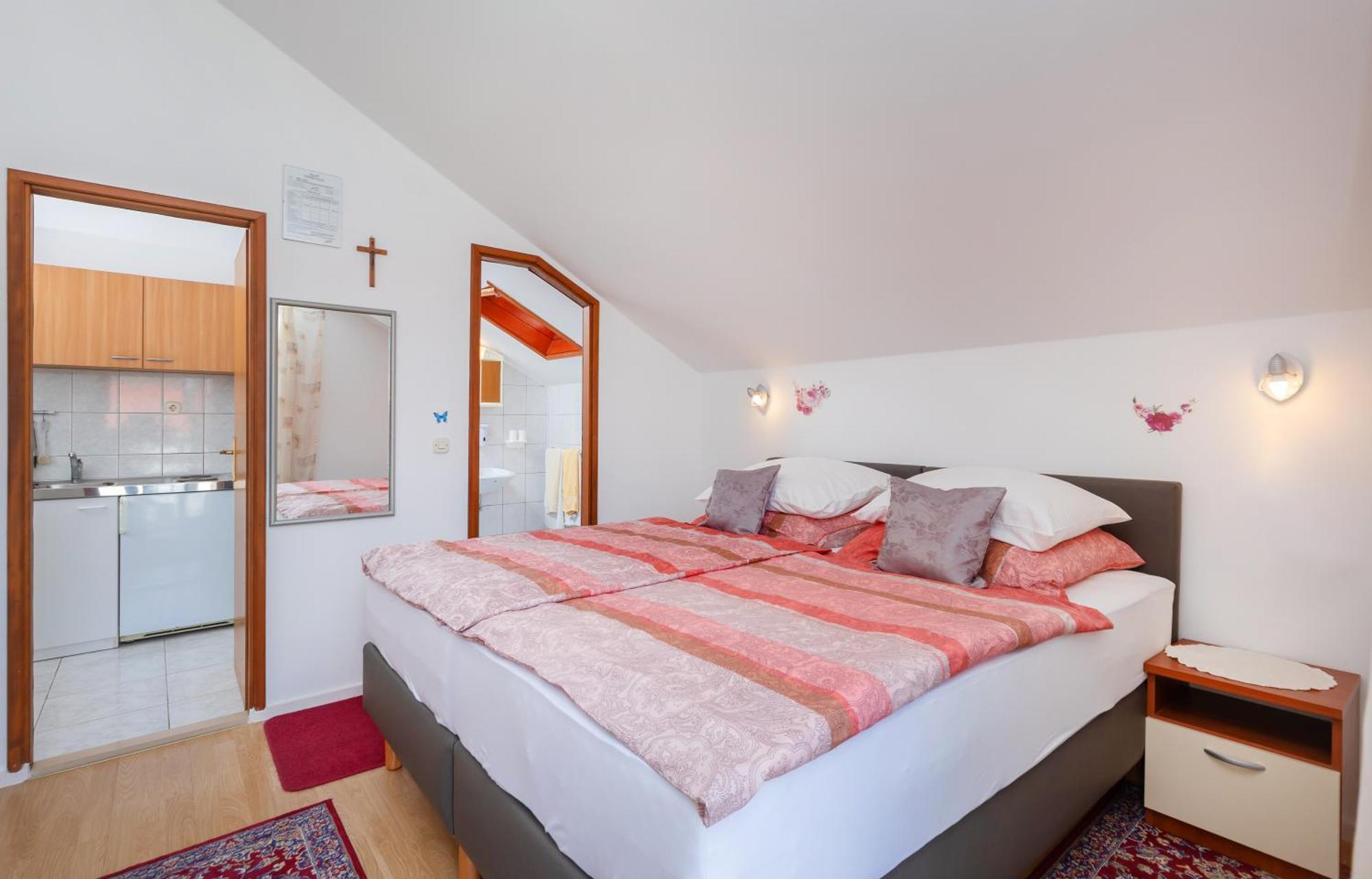 Apartmani Galic 2 Mlini Bagian luar foto