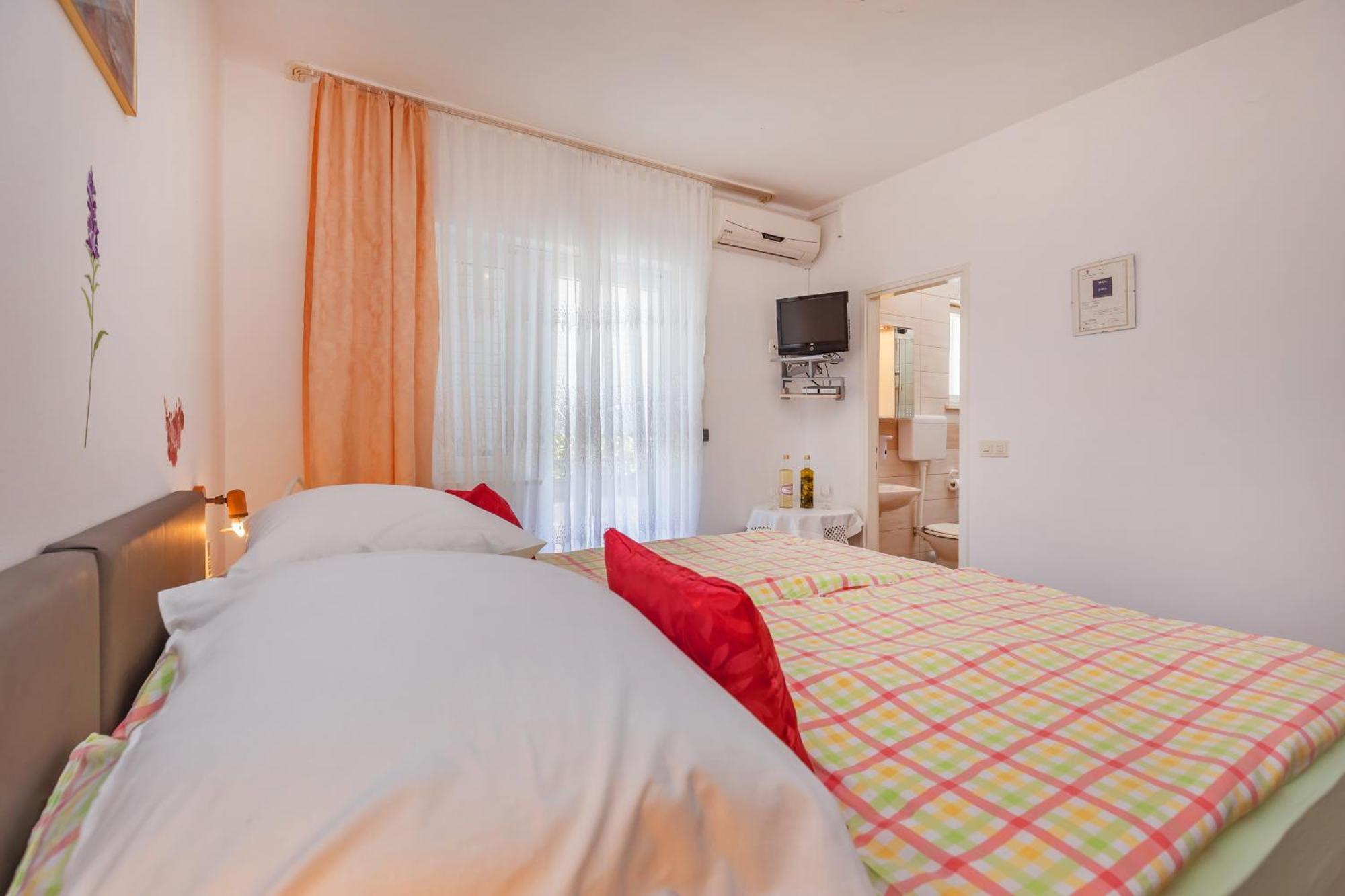 Apartmani Galic 2 Mlini Bagian luar foto